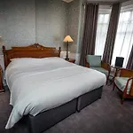 Dunoon Hotel